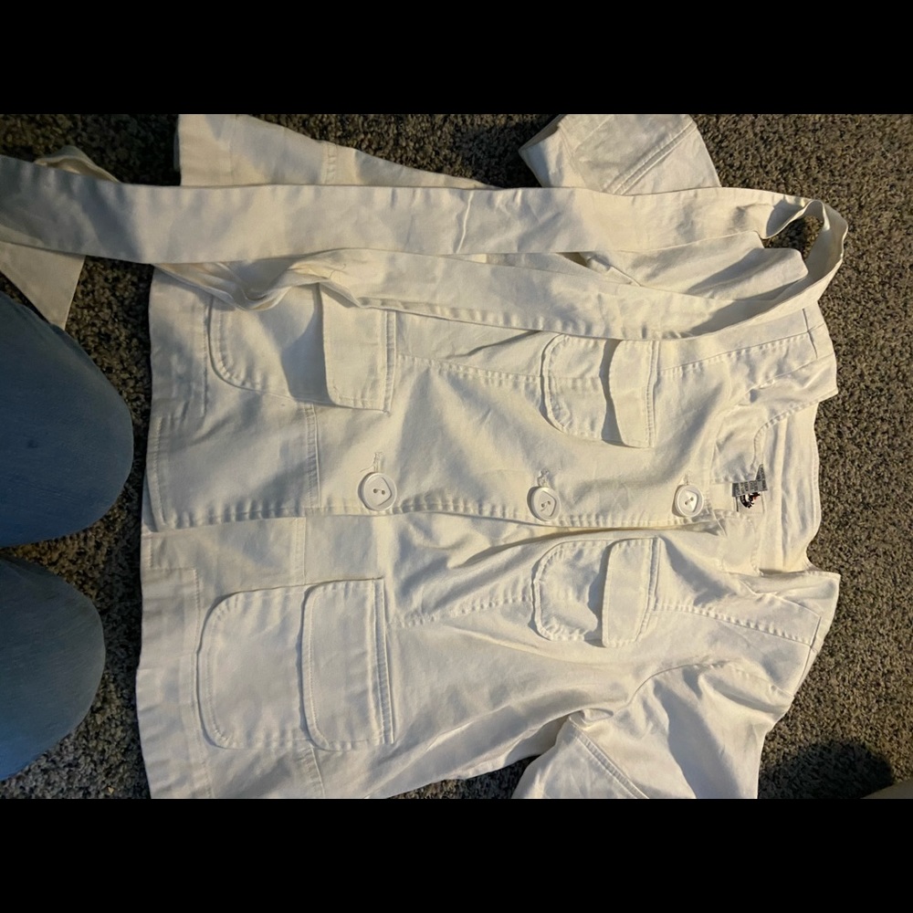 White shirtsleeve jacket vest like